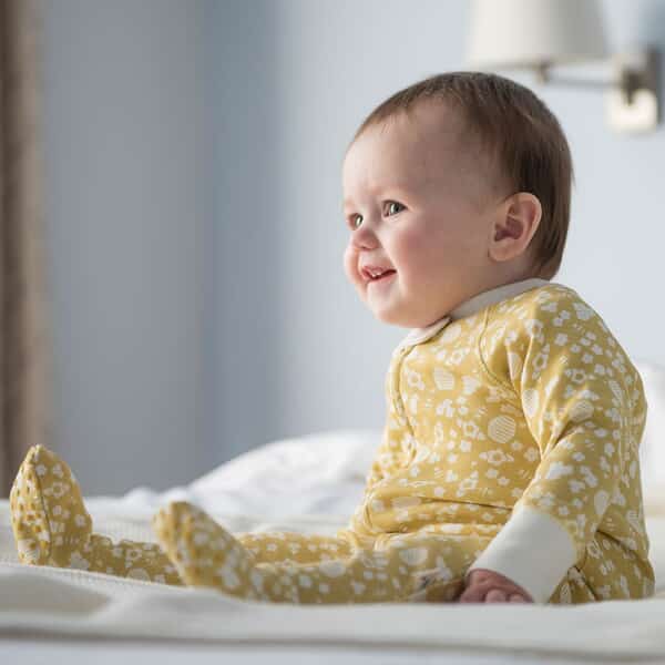 Organic Cotton Zip Up Yellow Bee Sleepsuit Sleepsuit / Babygrow Cotton Boulevard 